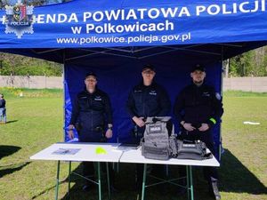 Policjanci promowali swój zawód na pikniku integracyjno-sportowym