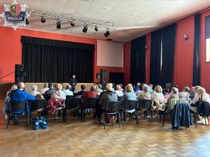 Przemkowscy seniorzy dowiedzieli się jak nie paść ofiarą oszustów