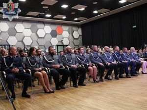 Święto Policji w Polkowicach: 45 funkcjonariuszy odebrało awanse na wyższe stopnie policyjne