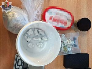 Polkowiccy policjanci odzyskali skradziony rower i przy okazji zdjęli z rynku kolejne narkotyki