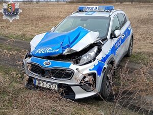 Szalona ucieczka traktorem! 68-latek taranował radiowóz i próbował zbiec przed Policją