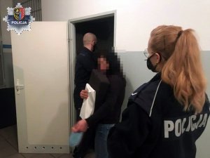 Na placu zabaw z dzieckiem i z promilami – Polkowiczanka zatrzymana przez policjantów